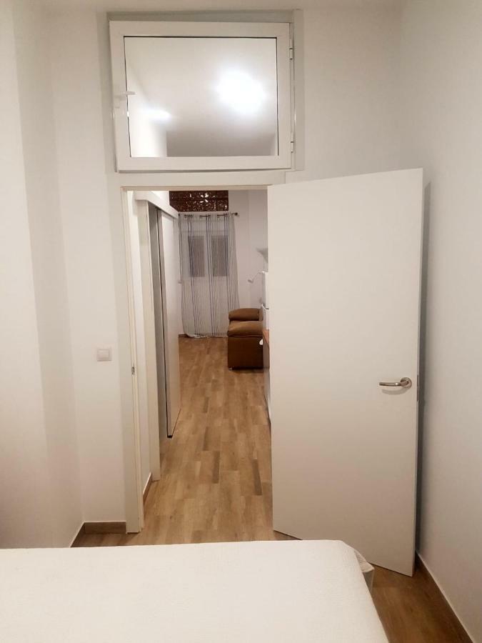 Apartments Naty Beach マラガ エクステリア 写真