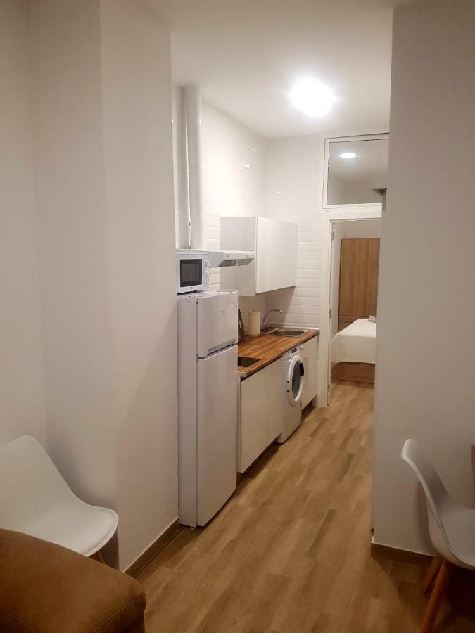 Apartments Naty Beach マラガ エクステリア 写真
