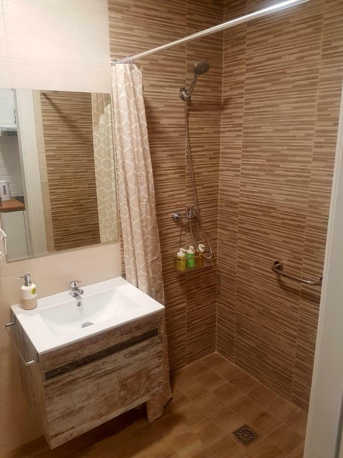 Apartments Naty Beach マラガ エクステリア 写真