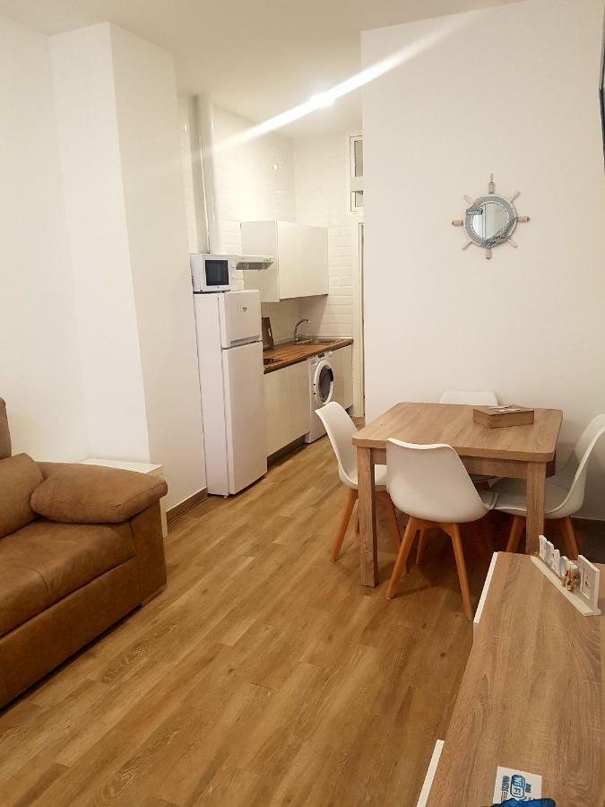 Apartments Naty Beach マラガ エクステリア 写真